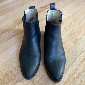 Nisolo Black Leather Chelsea Boots, Size 9